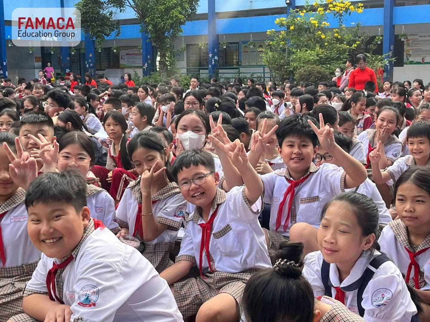 Không gian đọc mở ngay trong khuôn viên trường - Trường Tiểu học Huỳnh Văn Chính